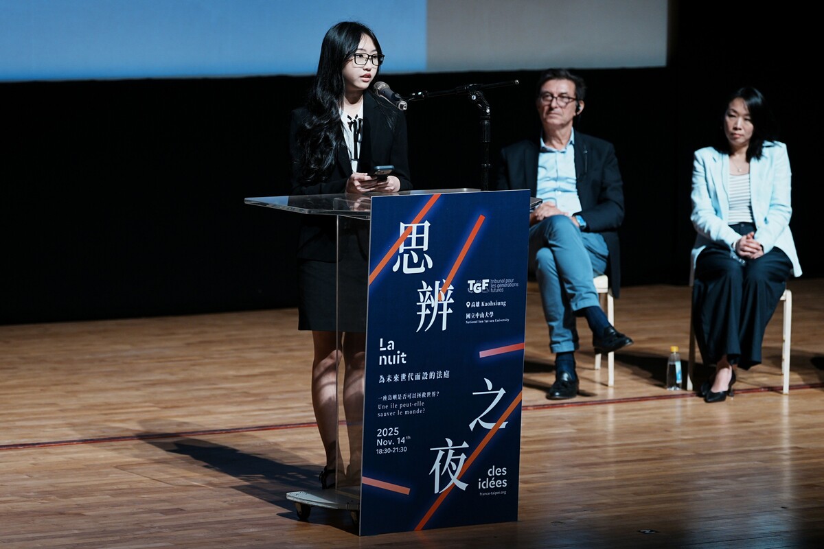 西灣學院人科學程學生蕭喻心擔任4號陪審員(另開新視窗/jpg檔)圖片