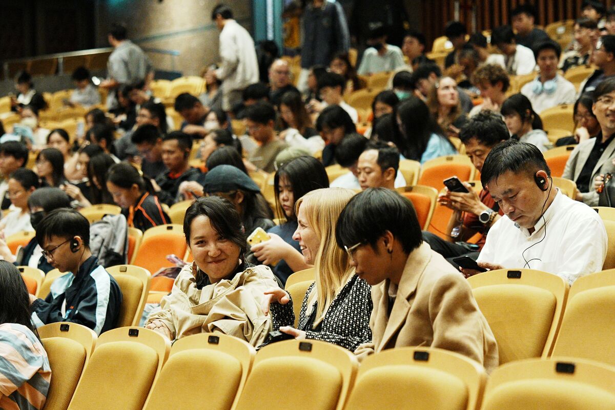 思辨之夜參與者(另開新視窗/jpg檔)圖片