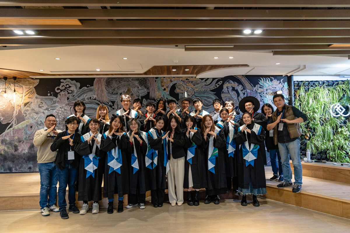 114年度人科學程畢業生合影(另開新視窗/jpg檔)圖片