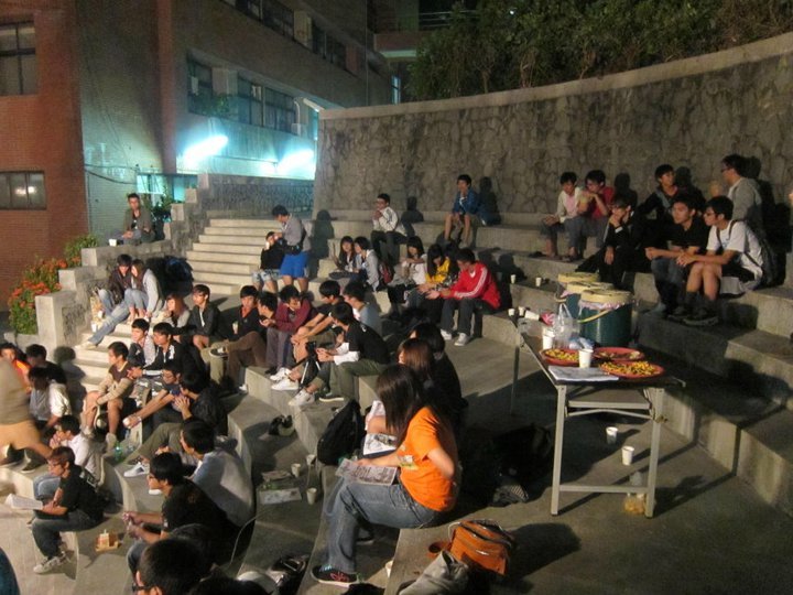 再冷也要聽(另開新視窗/jpg檔)圖片