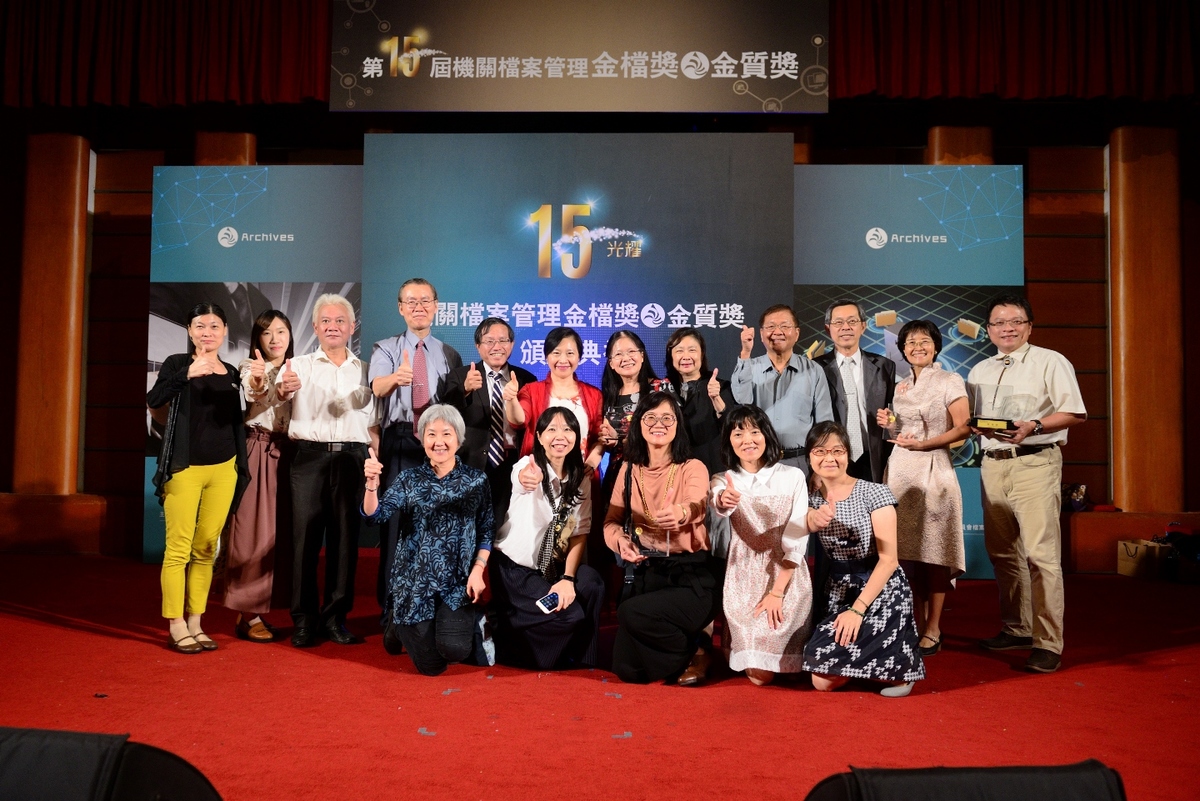 金質獎得獎人員合影(另開新視窗/jpg檔)圖片