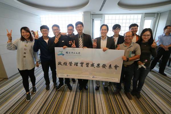 政經系瘋實習 中山學生化身交通大使(另開新視窗/jpg檔)圖片