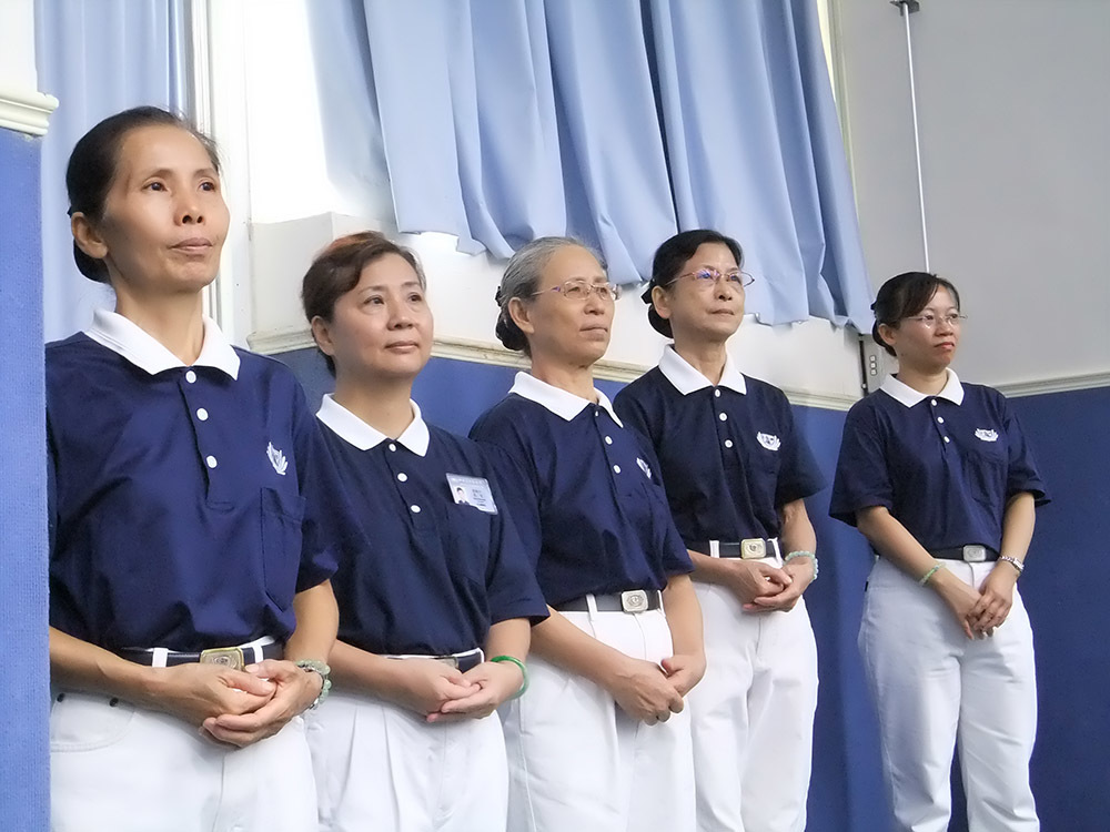 慈濟師姐(另開新視窗/jpg檔)圖片