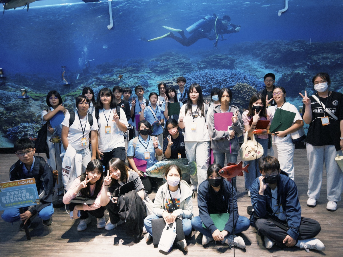 海洋生物科技暨資源學系課程與標本室導覽(另開新視窗/jpg檔)圖片