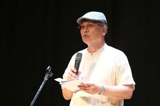 生動詮釋詩作的渡也(另開新視窗/jpg檔)圖片