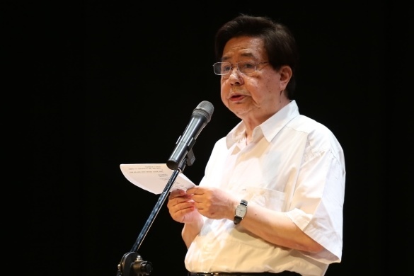 隱地感慨時光飛逝(另開新視窗/jpg檔)圖片