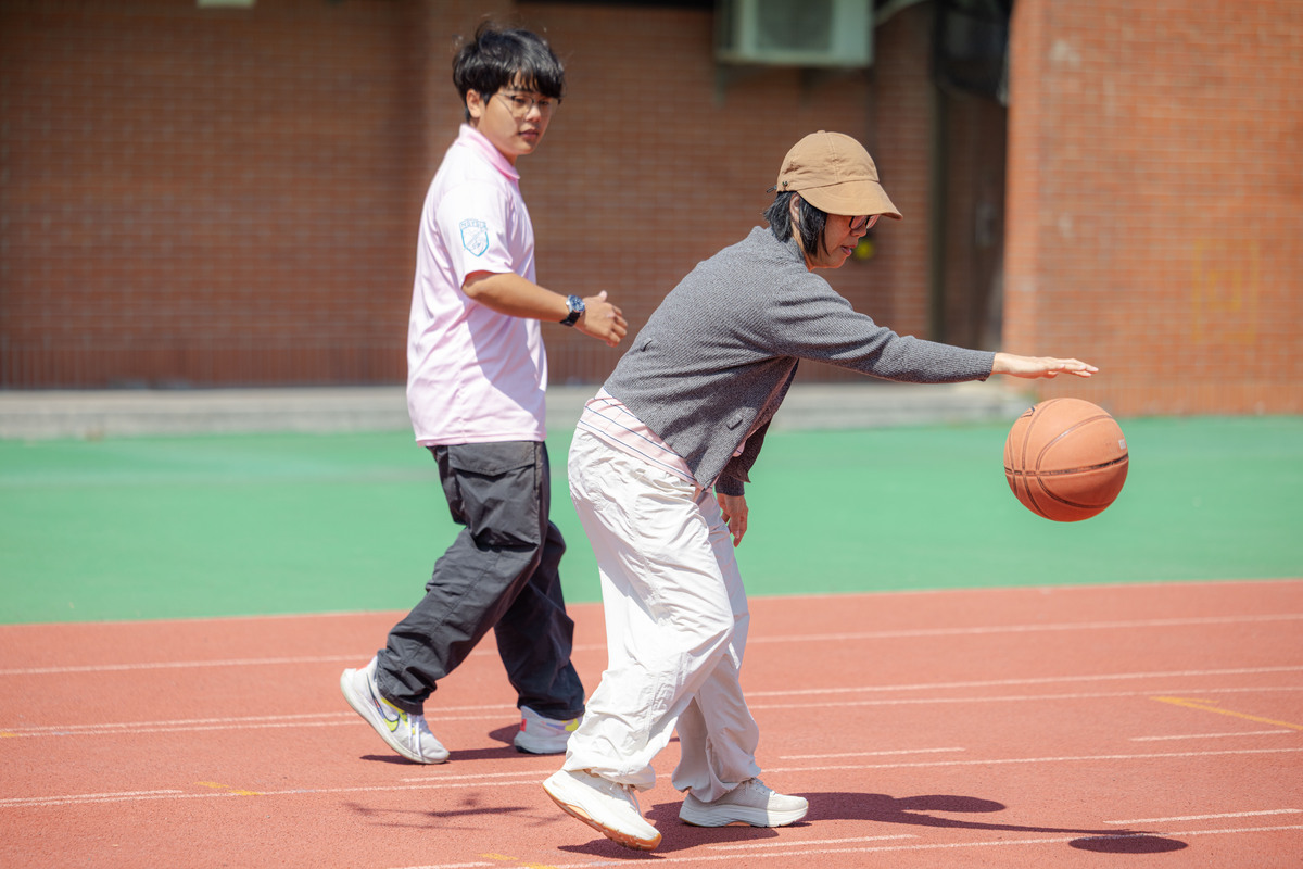 中山大學創意進場秀　總務處醫學院劇藝系奪冠(另開新視窗/jpg檔)圖片