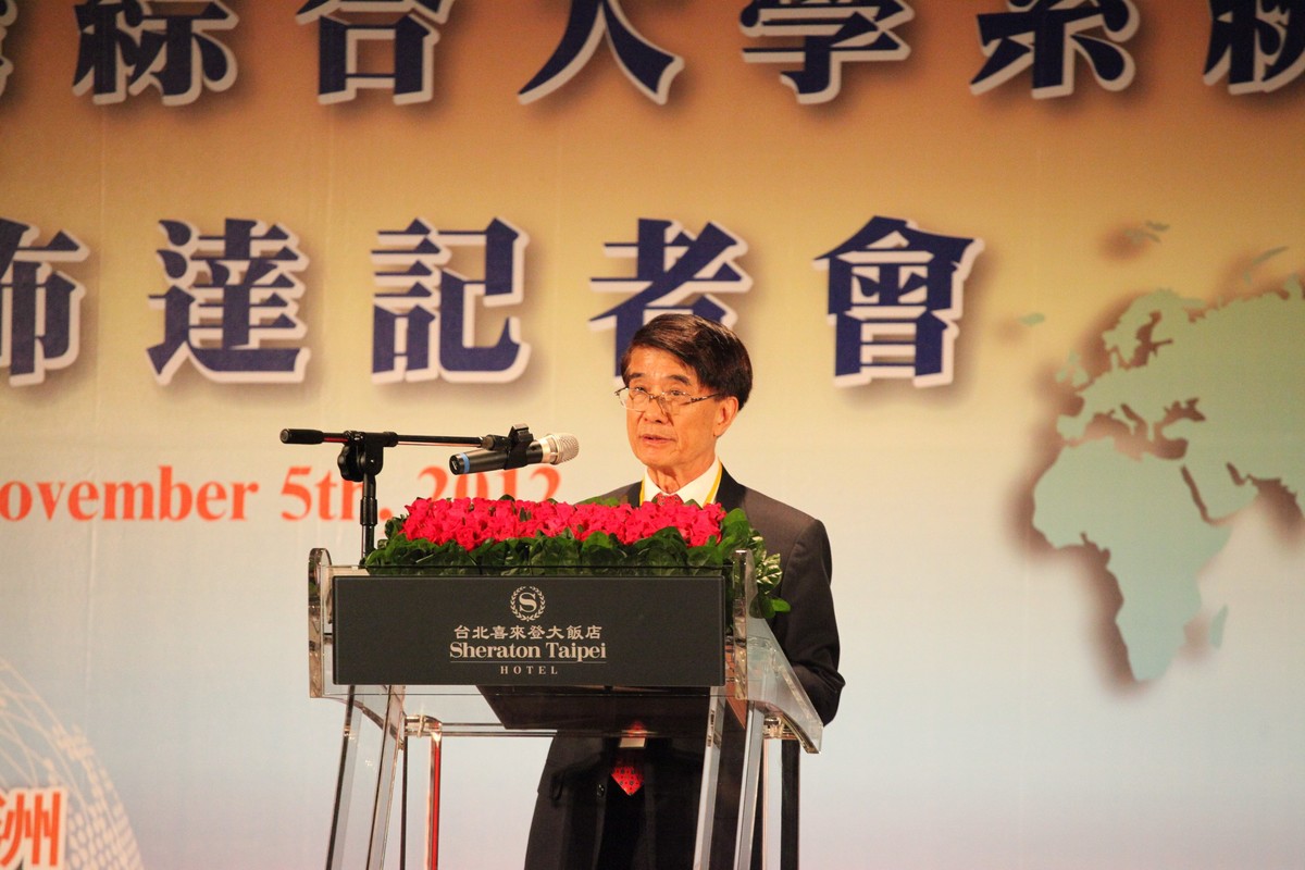 朱經武系統總校長(另開新視窗/jpg檔)圖片