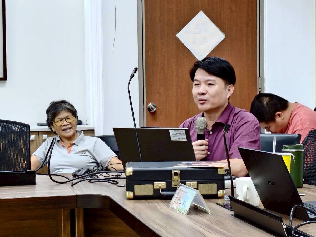 屏東大學中文系特聘教授黃文車(另開新視窗/jpg檔)圖片