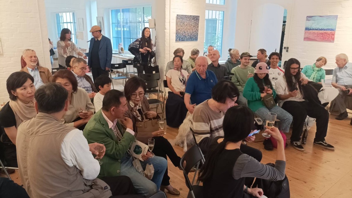 西灣學院王以亮教授德國柏林克特·姆赫哈波特博物館《微碼之光──新存在主義藝術》展覽創作(另開新視窗/jpg檔)圖片