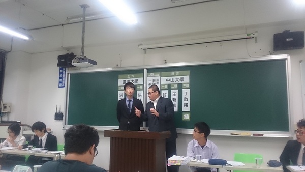 看我七十二辯！中山思辯勇奪勞動盃季軍(另開新視窗/jpg檔)圖片