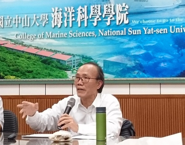 陳署長暢談漁業困境(另開新視窗/jpg檔)圖片
