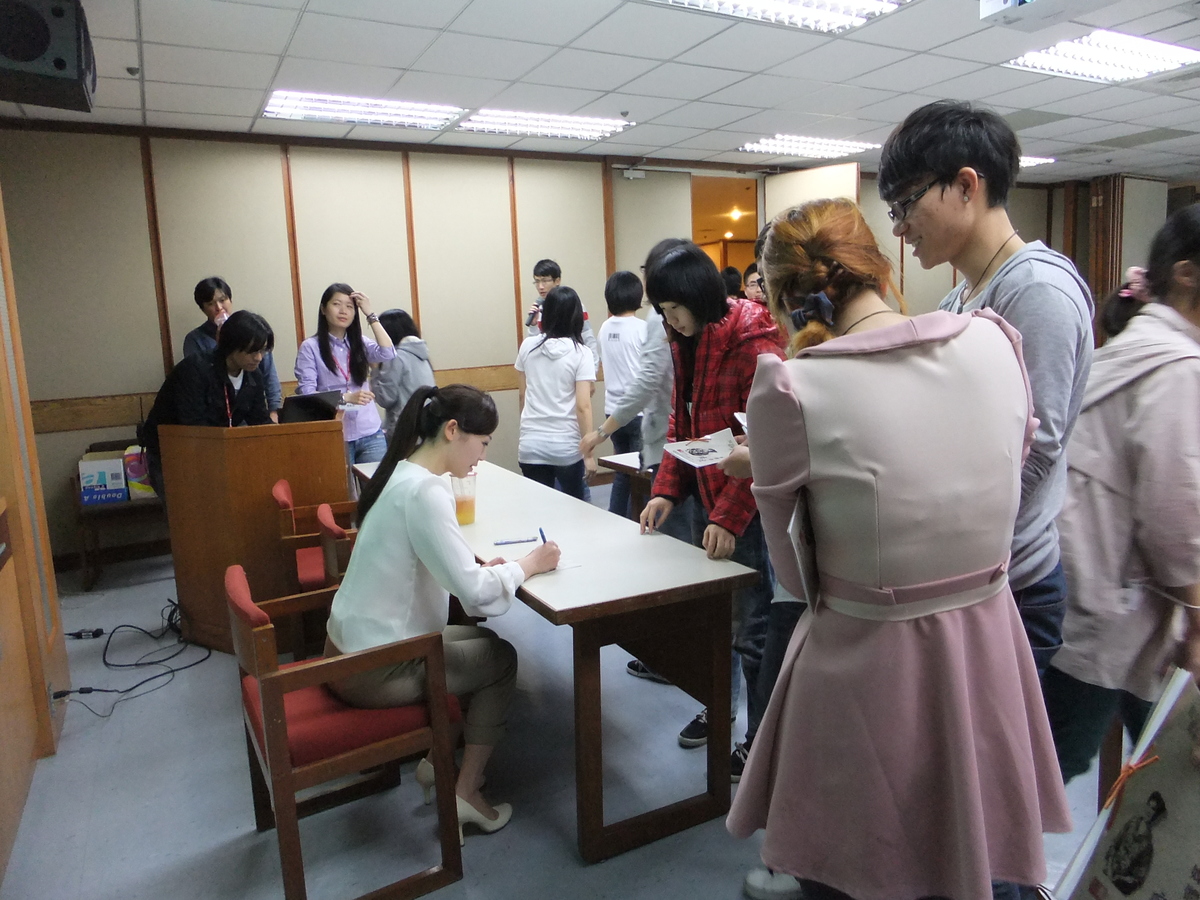 三立資深記者帶你一同聊是非、寫新聞(另開新視窗/jpg檔)圖片