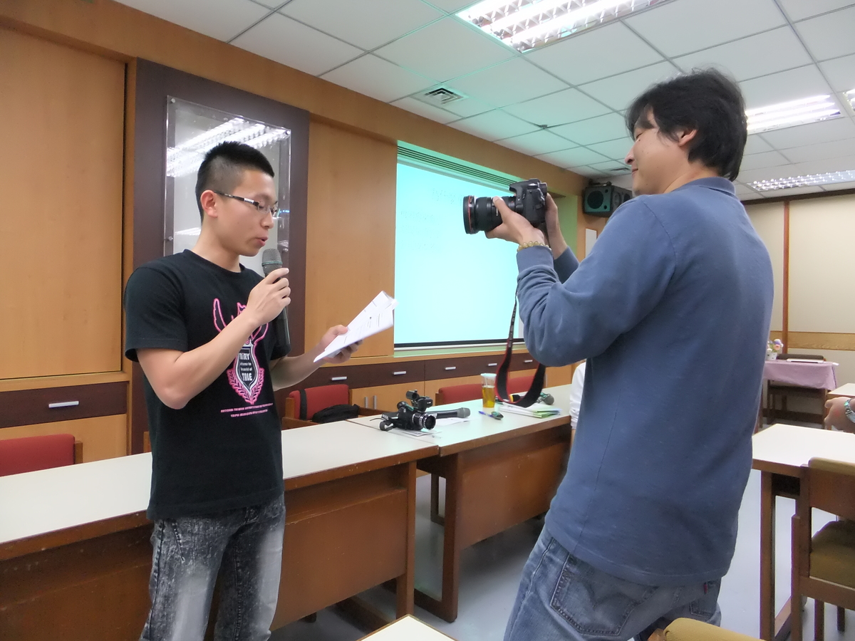 三立資深記者帶你一同聊是非、寫新聞(另開新視窗/jpg檔)圖片
