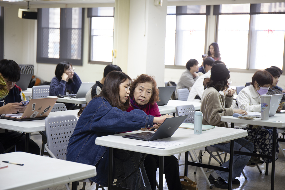 「中山資管－西灣新年嘉年華，童趣開春」公益活動(另開新視窗/jpg檔)圖片