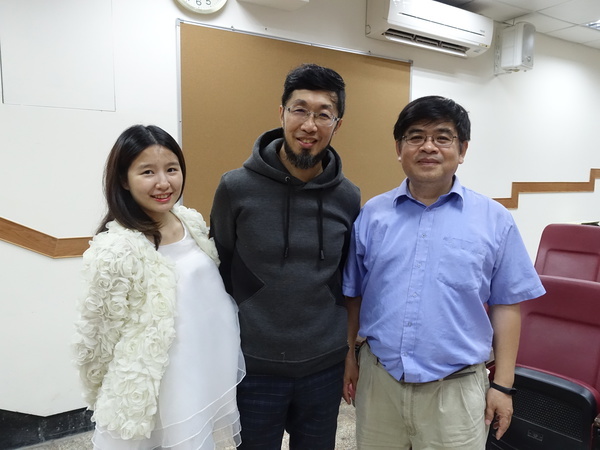 沙畫大師莊明達 與中山學子聊創新美學(另開新視窗/jpg檔)圖片