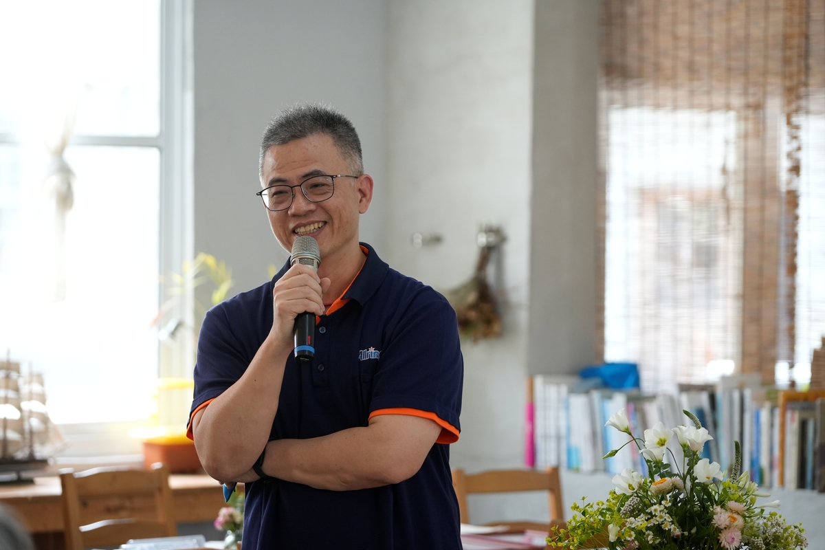 萬潤科技公司鄭守益經理(另開新視窗/jpg檔)圖片