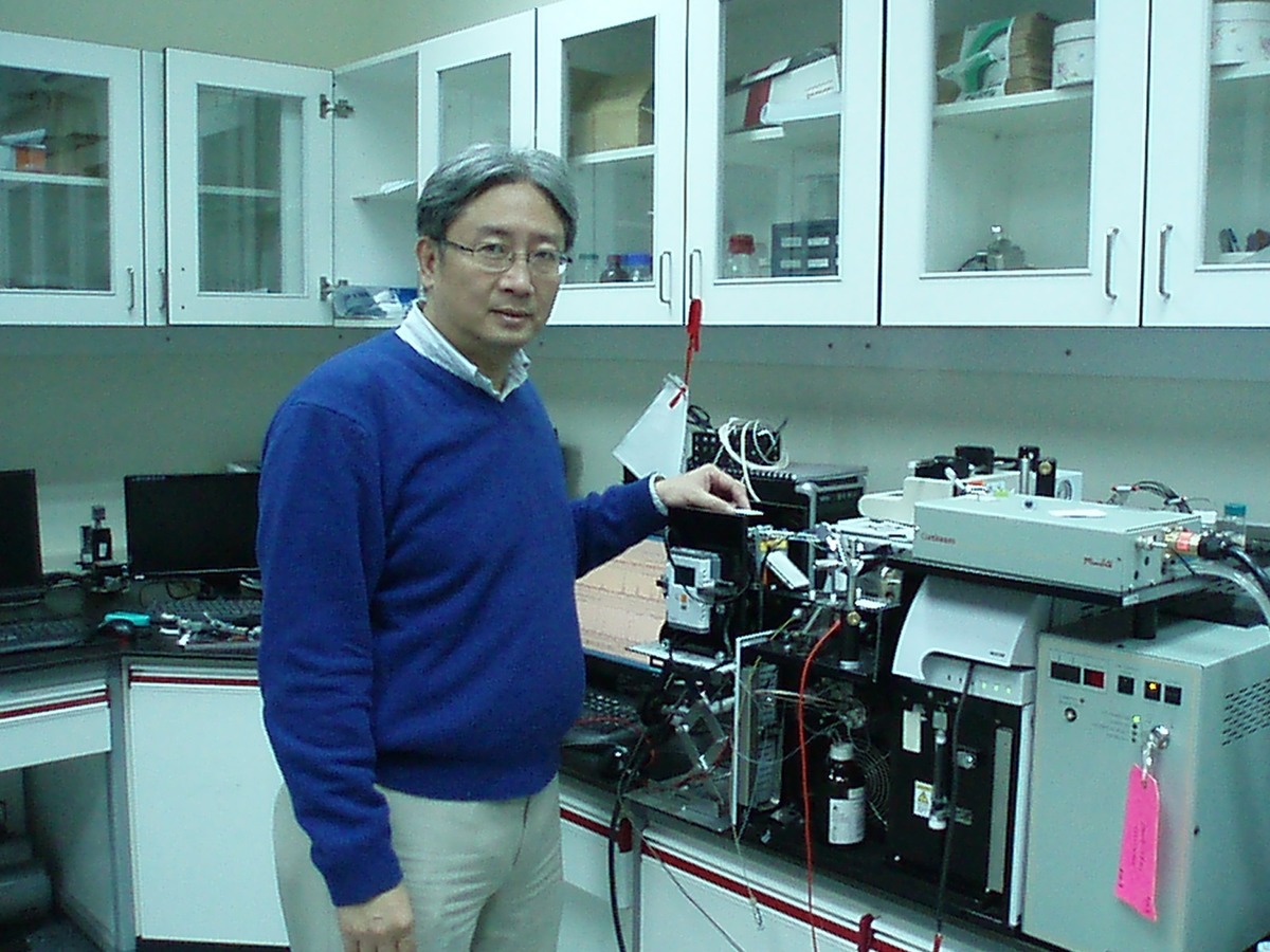 20091202 檢測幽門桿菌新技術 化學系謝建台教授與日本大廠合作(另開新視窗/jpg檔)圖片