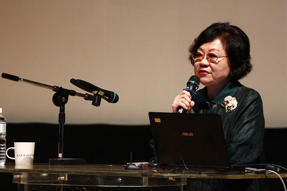 陳郁秀女士(另開新視窗/jpg檔)圖片