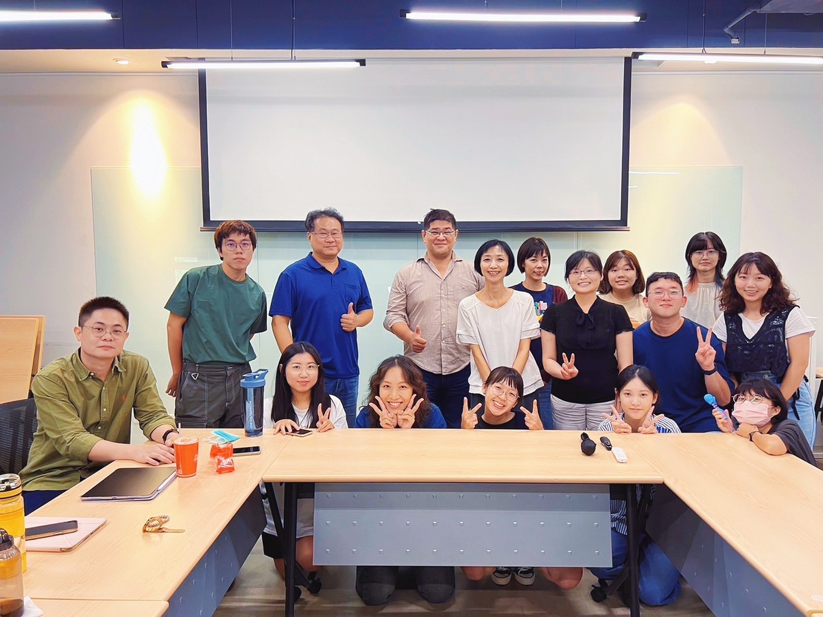 捲動小學生做創新提案專題演講(另開新視窗/jpg檔)圖片