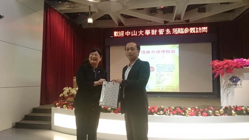 北京師大珠海班參訪台灣證交所  探知兩岸與國際市場差異(另開新視窗/jpg檔)圖片