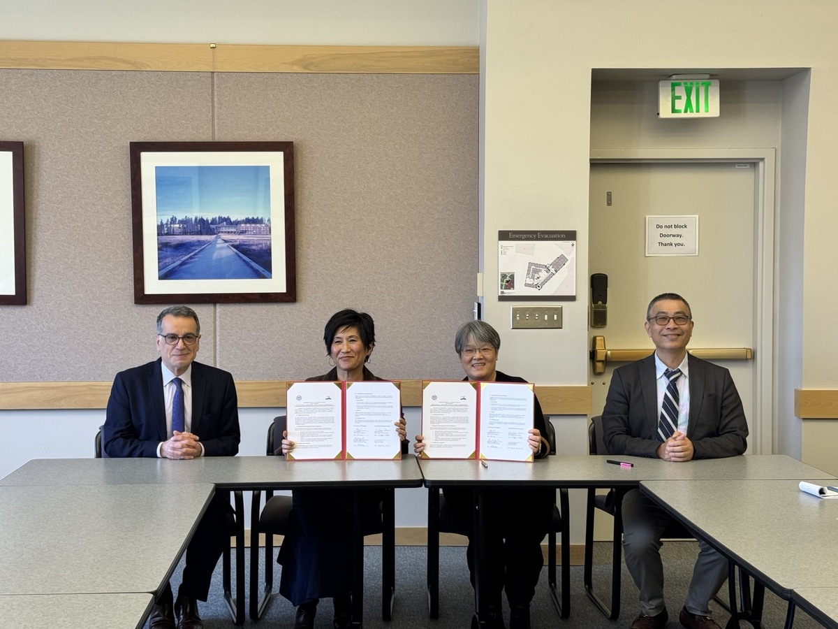 MOU簽署(另開新視窗/jpg檔)圖片