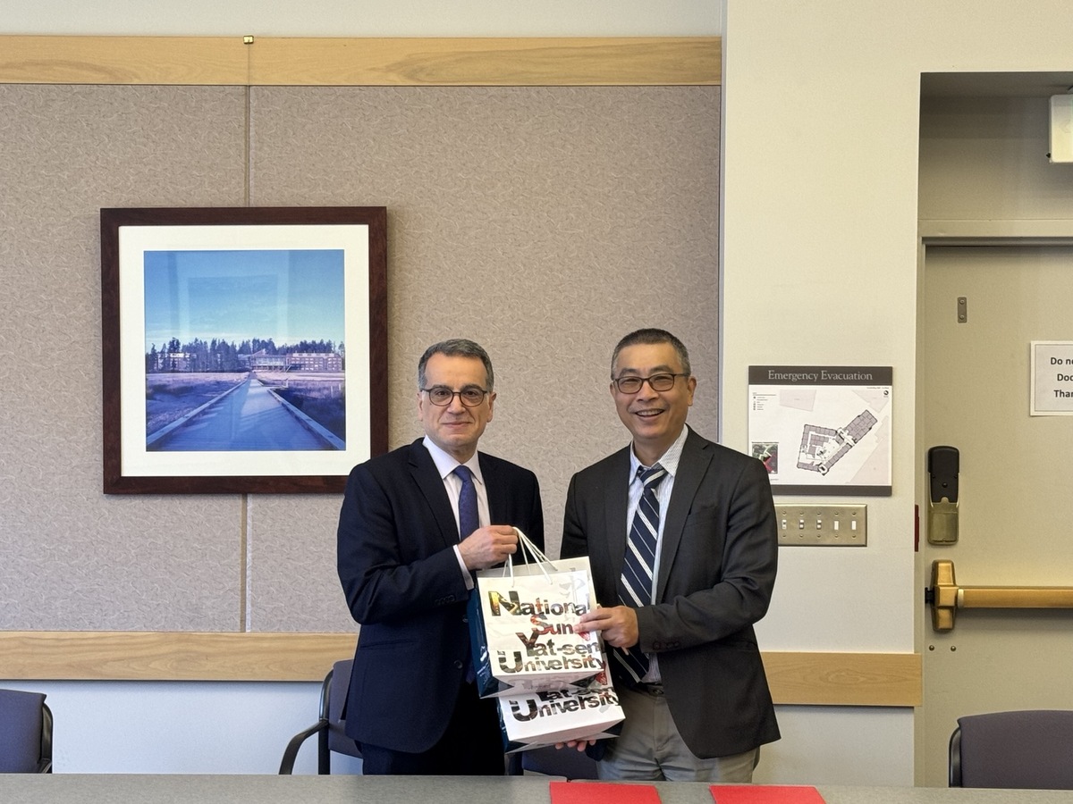 MOU簽約儀式互贈禮物(另開新視窗/jpg檔)圖片