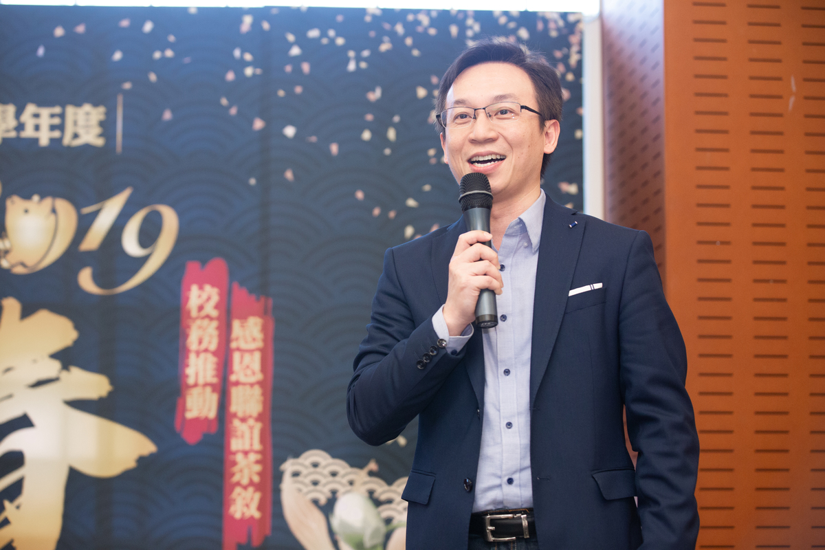 音樂系林鴻君助理教授介紹中山管樂團(另開新視窗/jpg檔)圖片