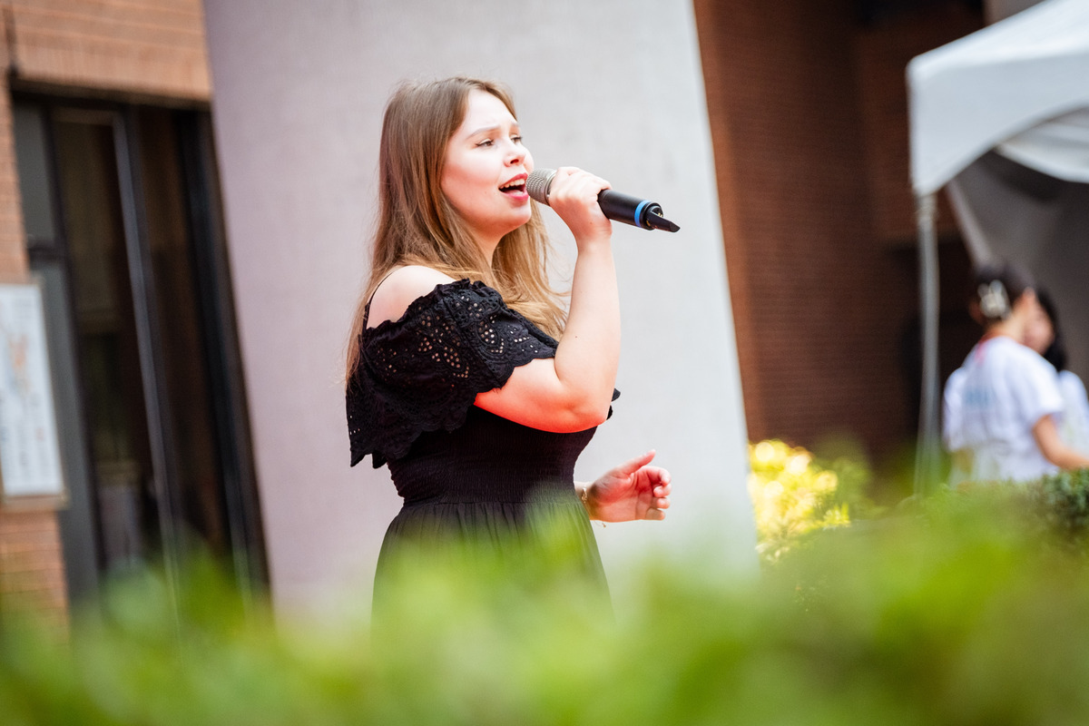 國際文化嘉年華點亮中山　11國美食14國演出打造校園地球村(另開新視窗/jpg檔)圖片