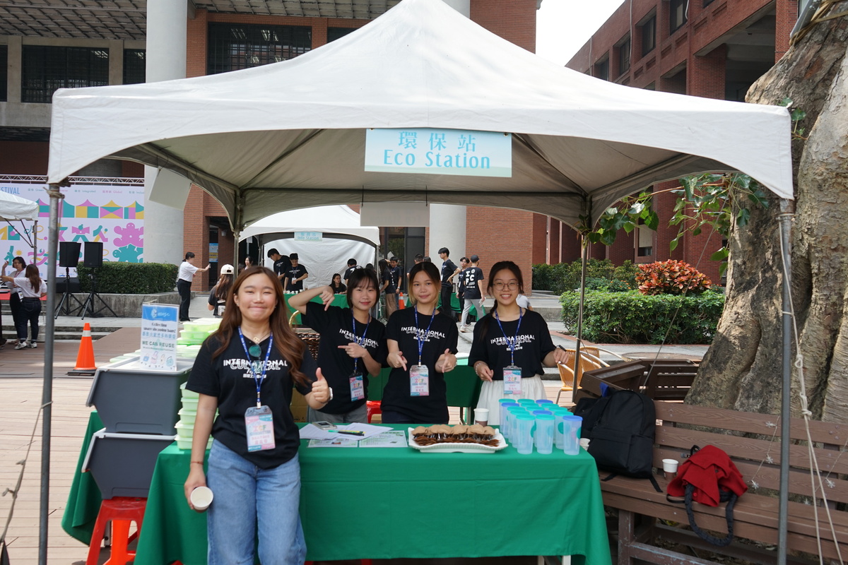 國際文化嘉年華點亮中山　11國美食14國演出打造校園地球村(另開新視窗/jpg檔)圖片