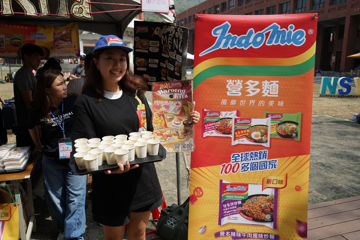 國際文化嘉年華點亮中山　11國美食14國演出打造校園地球村(另開新視窗/jpg檔)圖片