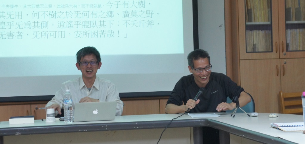 黃冠閔(左)與賴錫三(另開新視窗/jpg檔)圖片