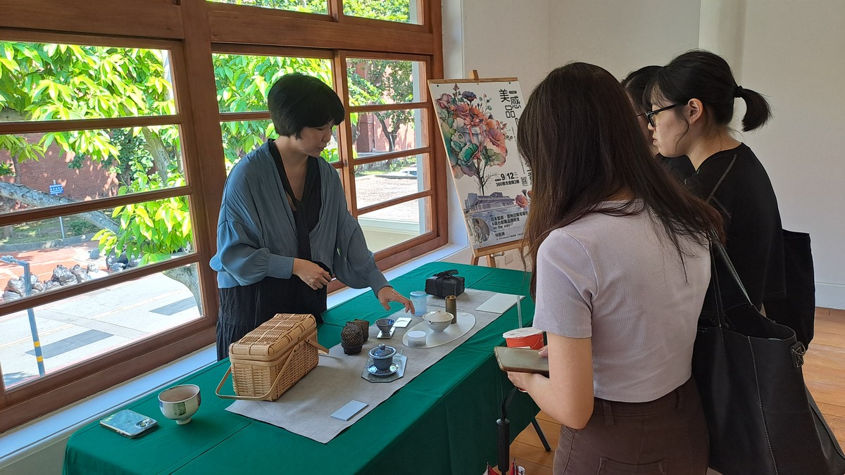 泊月白moonmist藝廊林凱婷主理人(另開新視窗/jpg檔)圖片