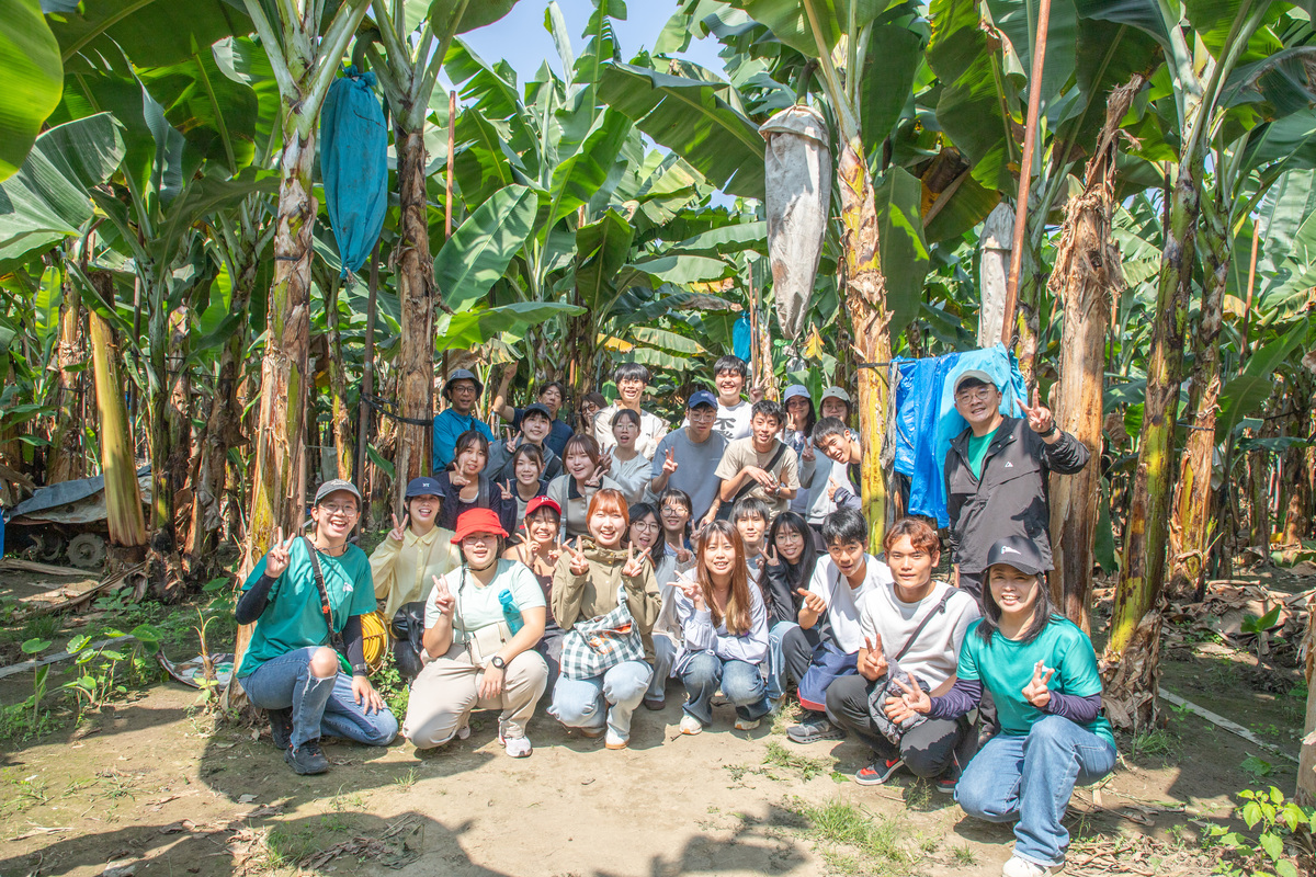 「香蕉台日共學：農業廢棄物的創新應用」微學分課程由伊藤老師攜手日本愛媛大學福垣內暁老師與山中亮老師一同合作。(另開新視窗/jpg檔)圖片