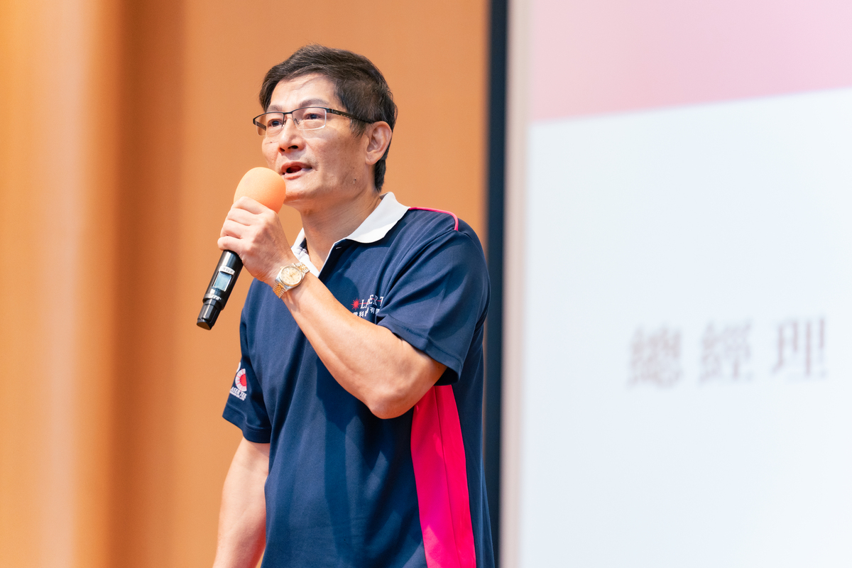 雷科公司總經理黃萌義勉勵員工,在面對未來時彼此互助、秉持利他心的精神。(另開新視窗/jpg檔)圖片