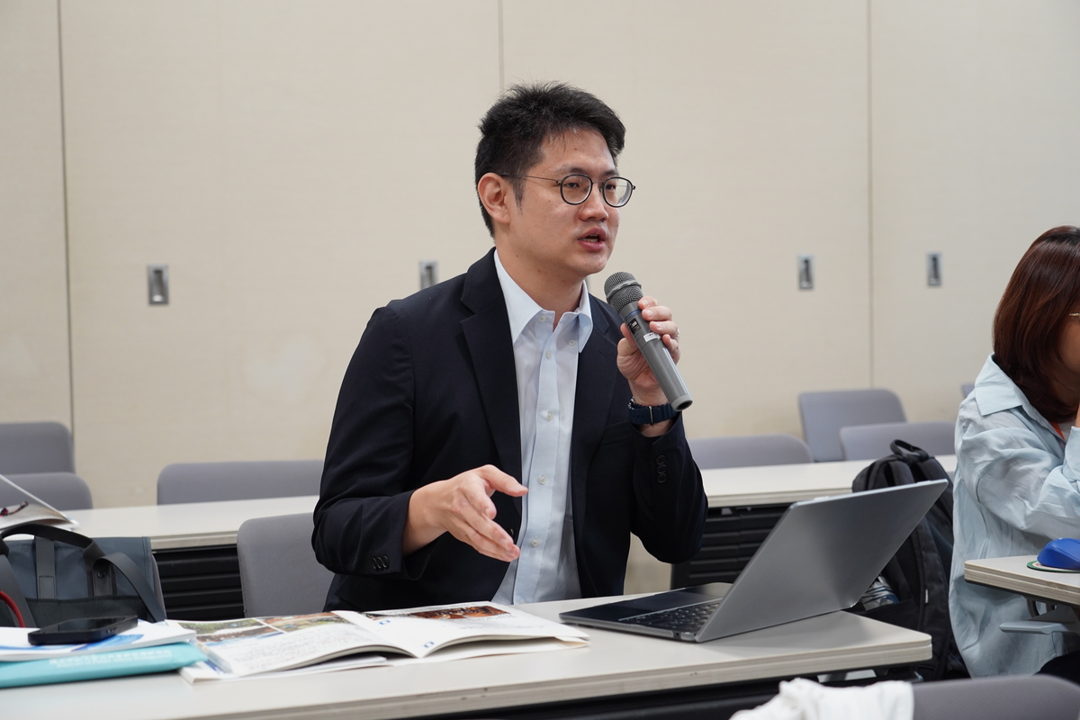 中山公事所博士生蘇柏安向岡山大學請益關於推動CLT工法、產業合作現況與未來發展。(另開新視窗/jpg檔)圖片
