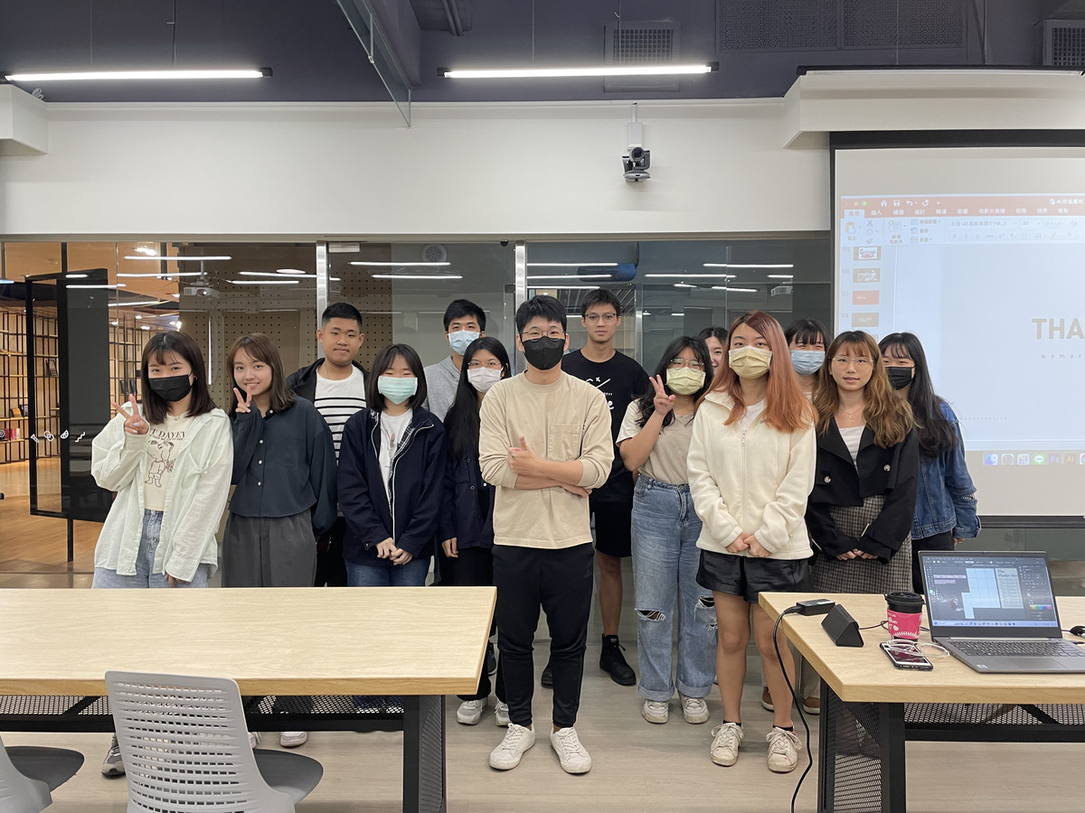 平面設計工作坊合影(另開新視窗/jpg檔)圖片