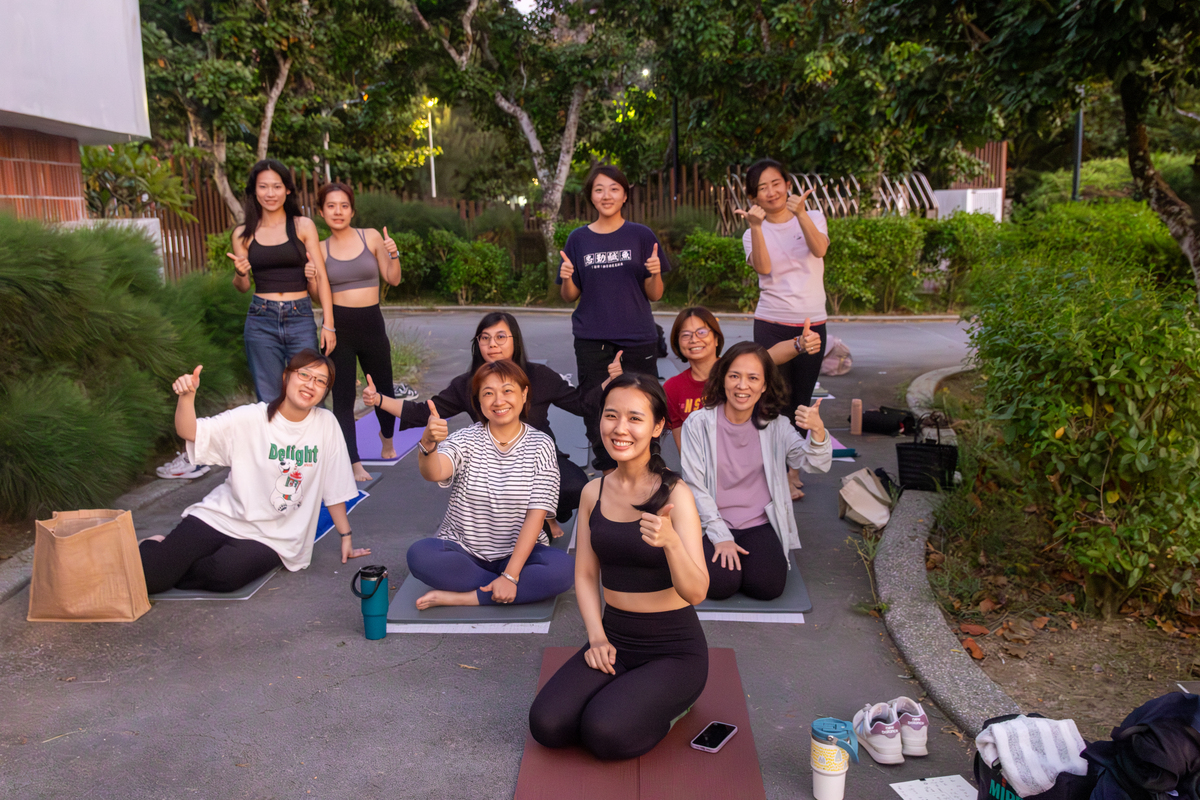 日落舒展：校園戶外瑜珈體驗(另開新視窗/jpg檔)圖片