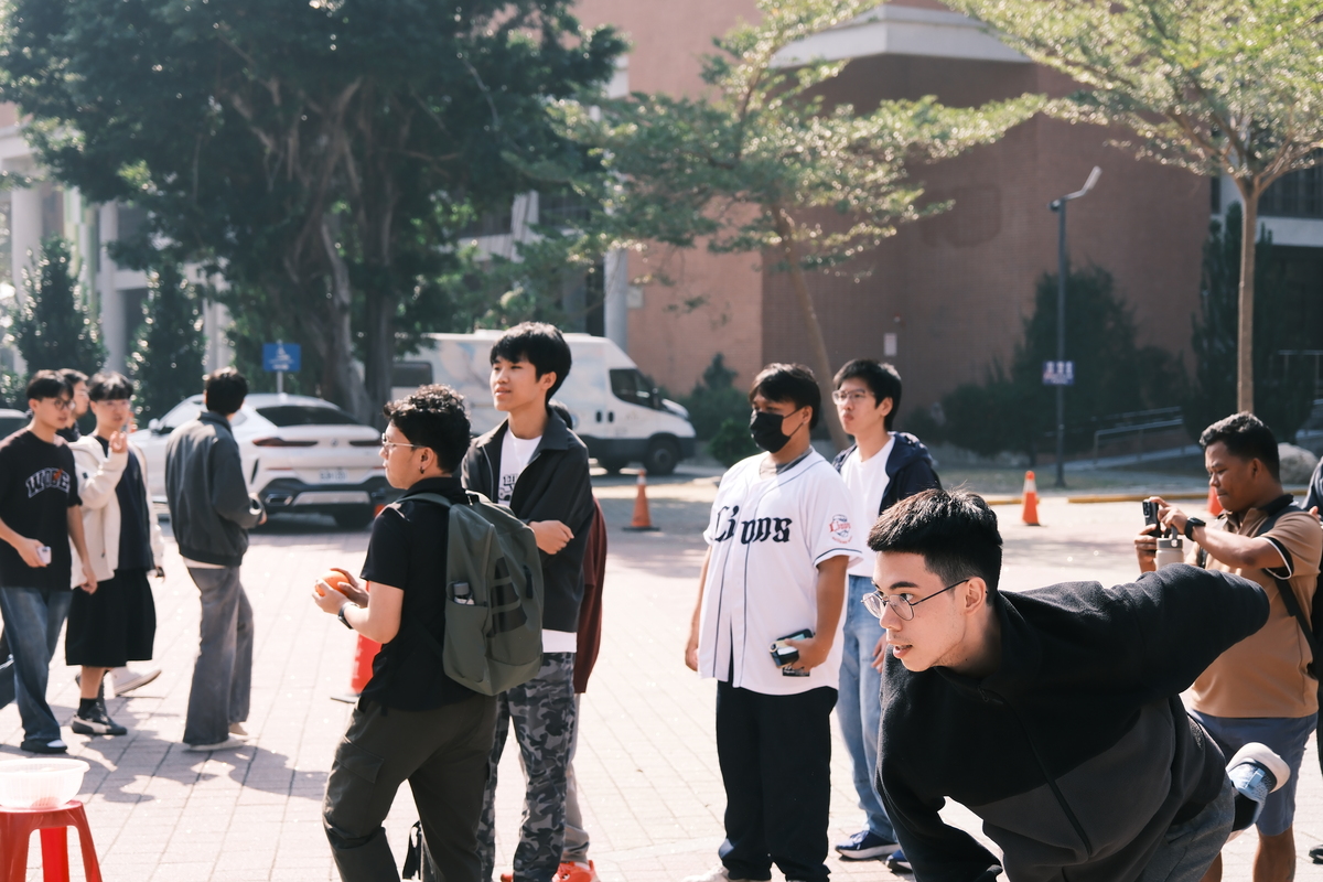 校慶市集趣味遊戲攤位(另開新視窗/jpg檔)圖片