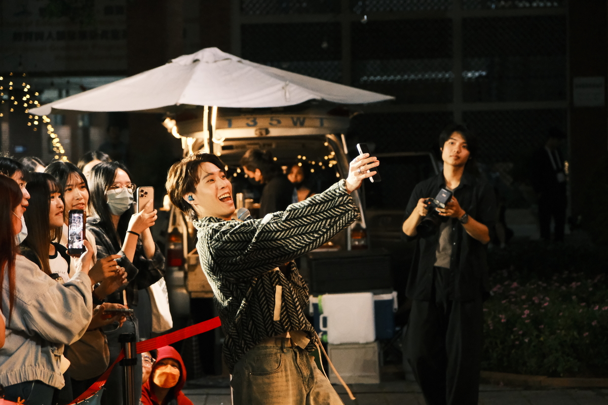 中山大學45週年校慶演唱會(另開新視窗/jpg檔)圖片