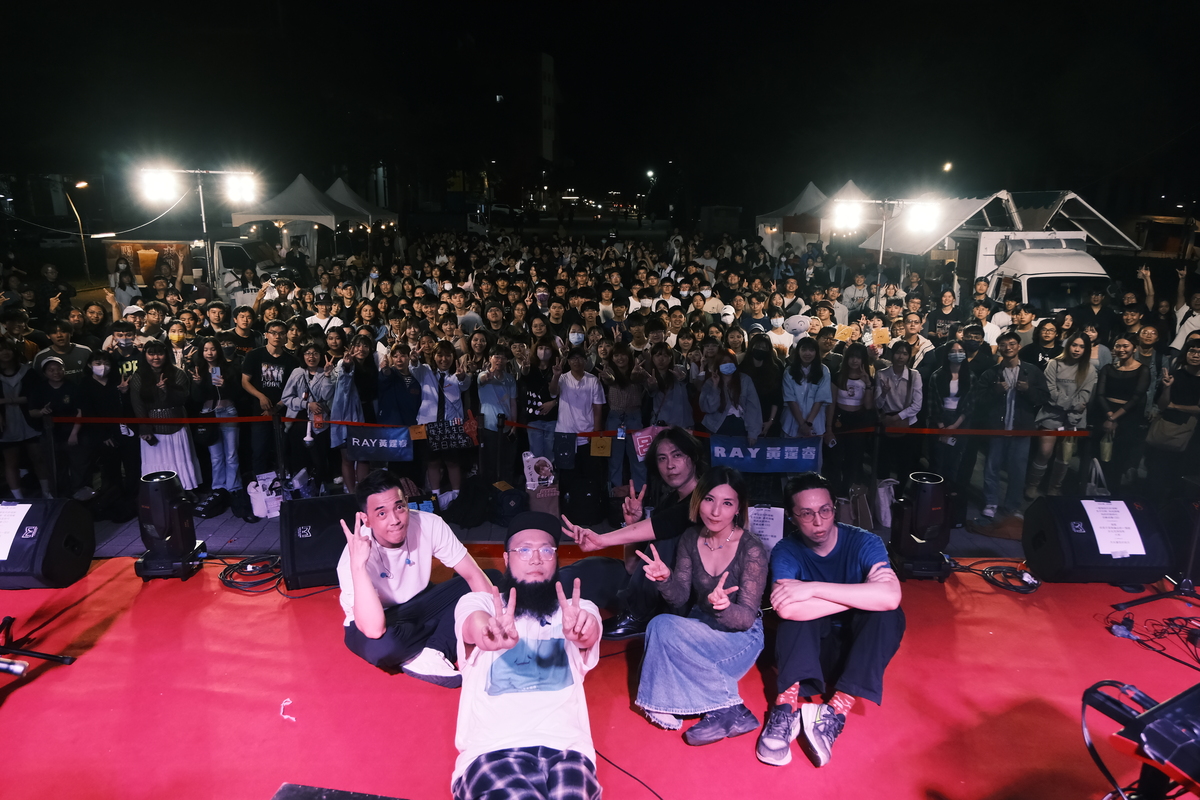 中山大學45週年校慶演唱會(另開新視窗/jpg檔)圖片