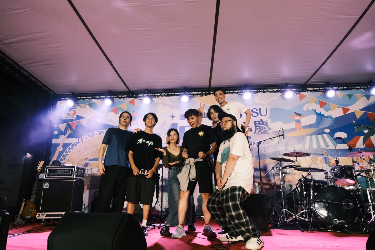 中山大學45週年校慶演唱會(另開新視窗/jpg檔)圖片