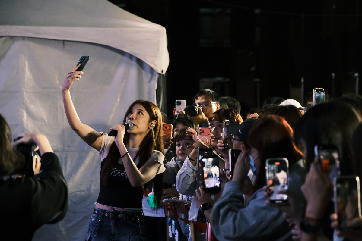 中山大學45週年校慶演唱會(另開新視窗/jpg檔)圖片