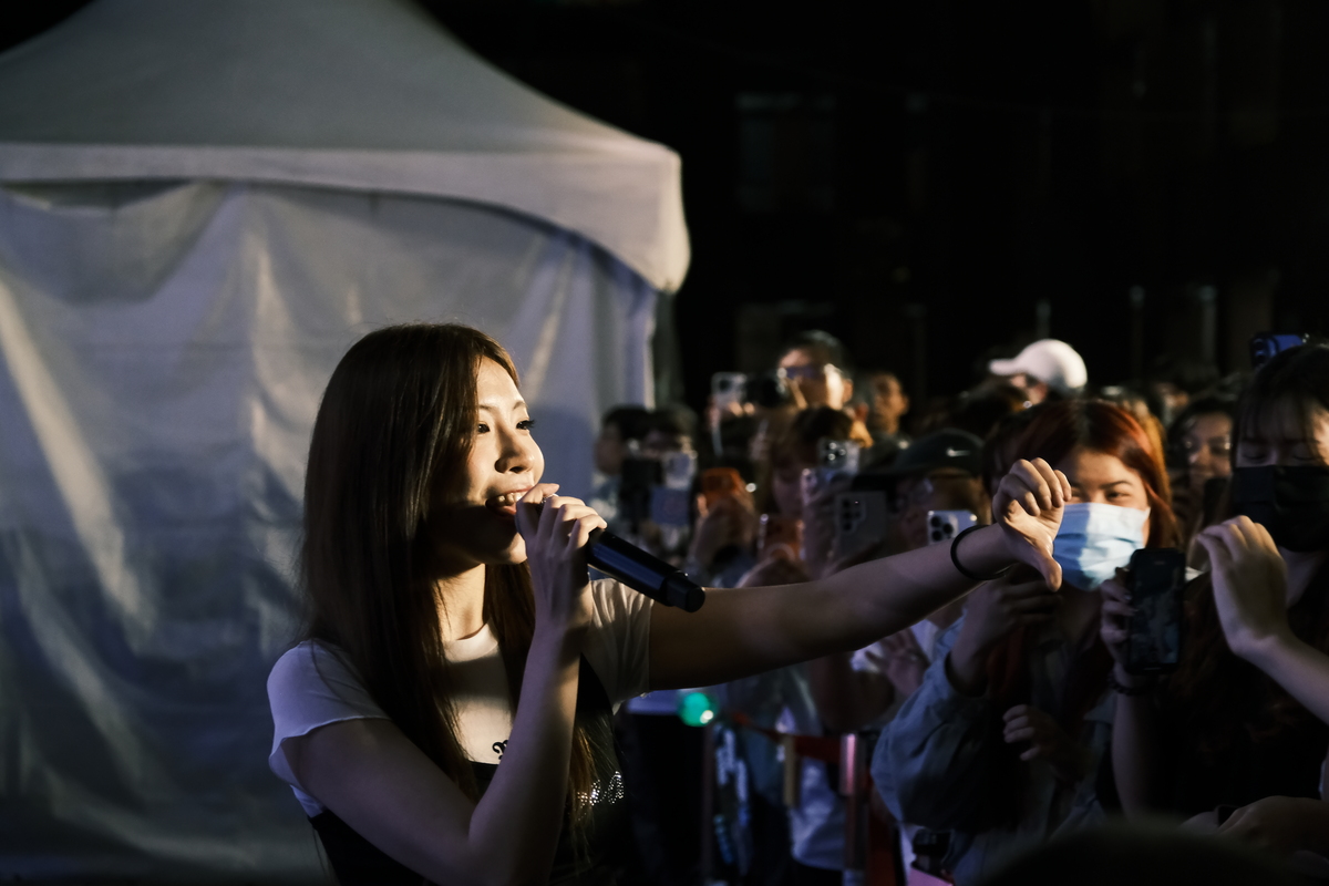 中山大學45週年校慶演唱會(另開新視窗/jpg檔)圖片