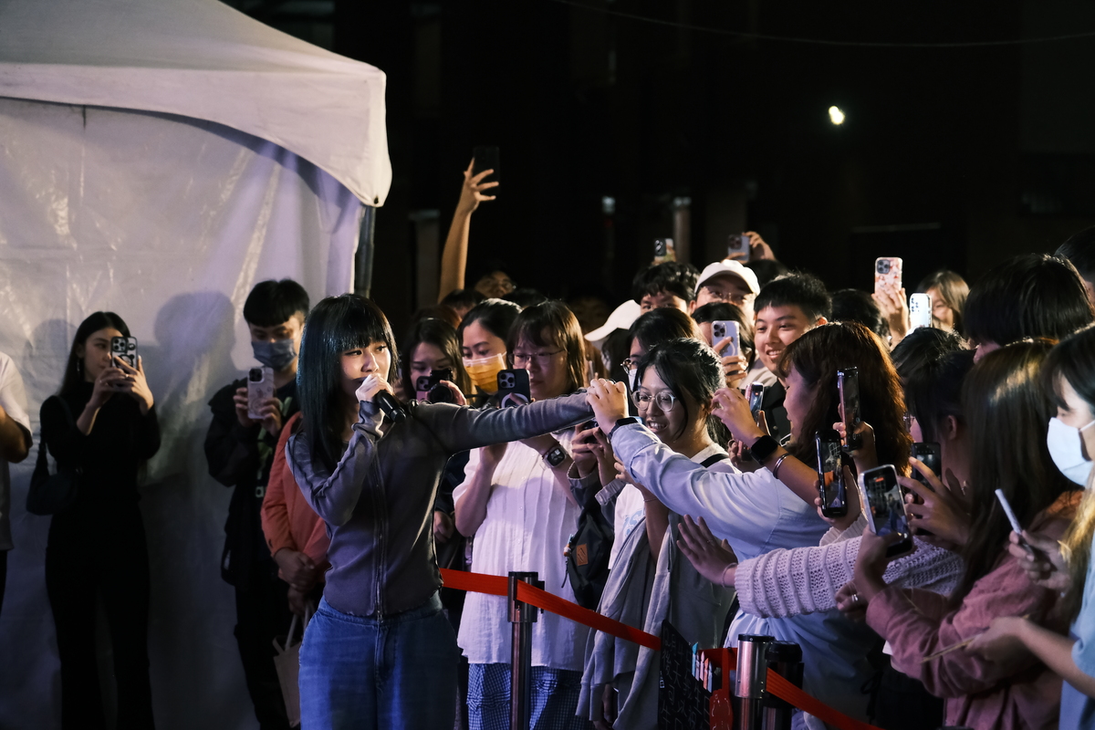 中山大學45週年校慶演唱會(另開新視窗/jpg檔)圖片