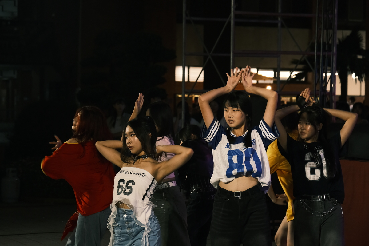 中山大學45週年校慶演唱會(另開新視窗/jpg檔)圖片