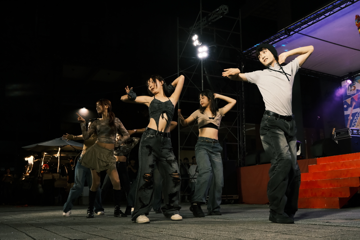 中山大學45週年校慶演唱會(另開新視窗/jpg檔)圖片