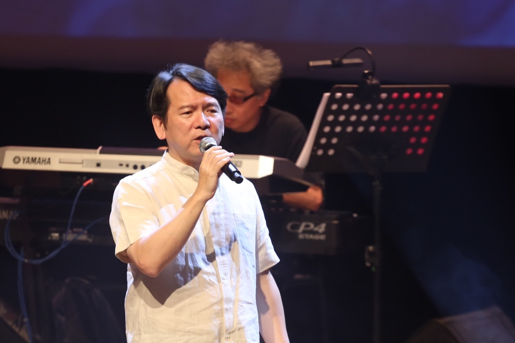 李建復演唱經典〈忘川〉(另開新視窗/jpg檔)圖片