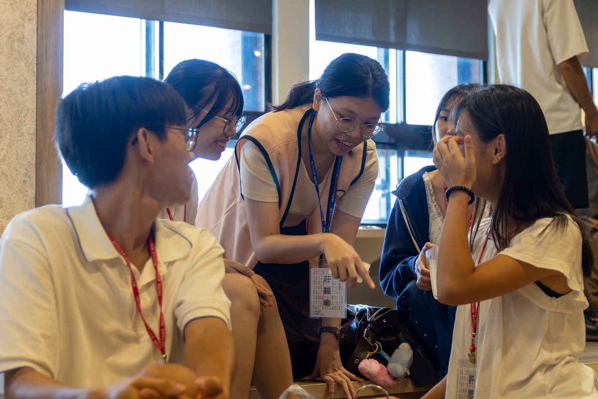學員變隊輔傳承大學第一課　中山大學「世界候機室」開啟國際視野(另開新視窗/jpg檔)圖片