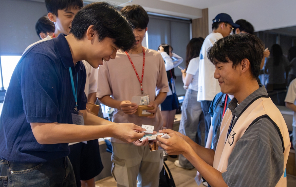 學員變隊輔傳承大學第一課　中山大學「世界候機室」開啟國際視野(另開新視窗/jpg檔)圖片